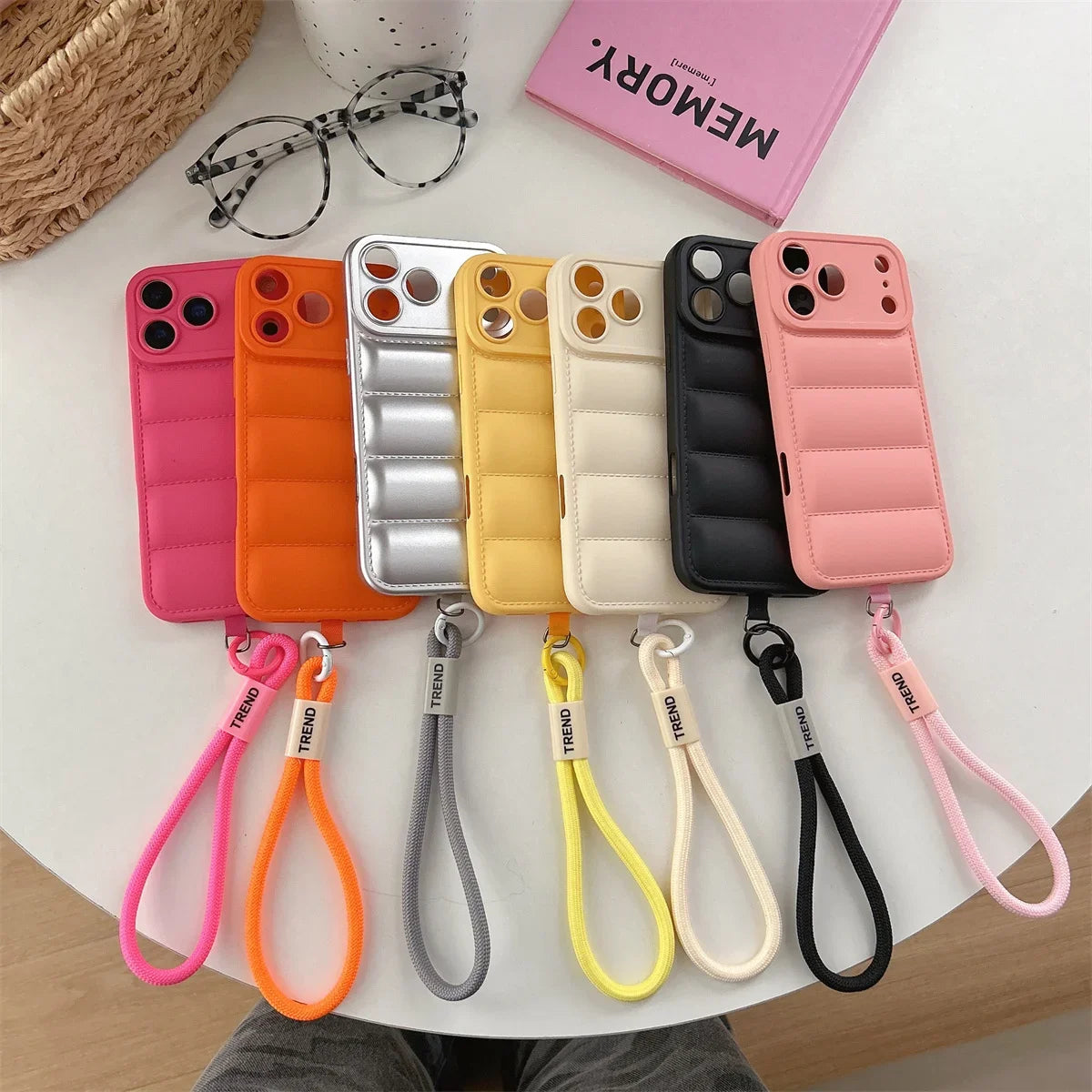 Coque de téléphone avec bandoulière de bras intégrée – pratique et sécurisée